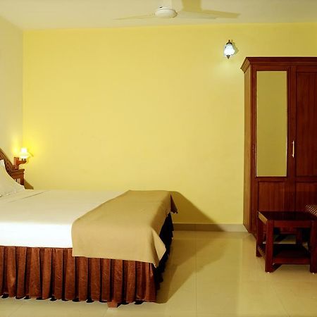 Casa Linda Hotel Kochi Стая снимка