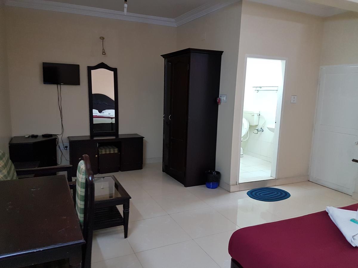 Casa Linda Hotel Kochi Екстериор снимка