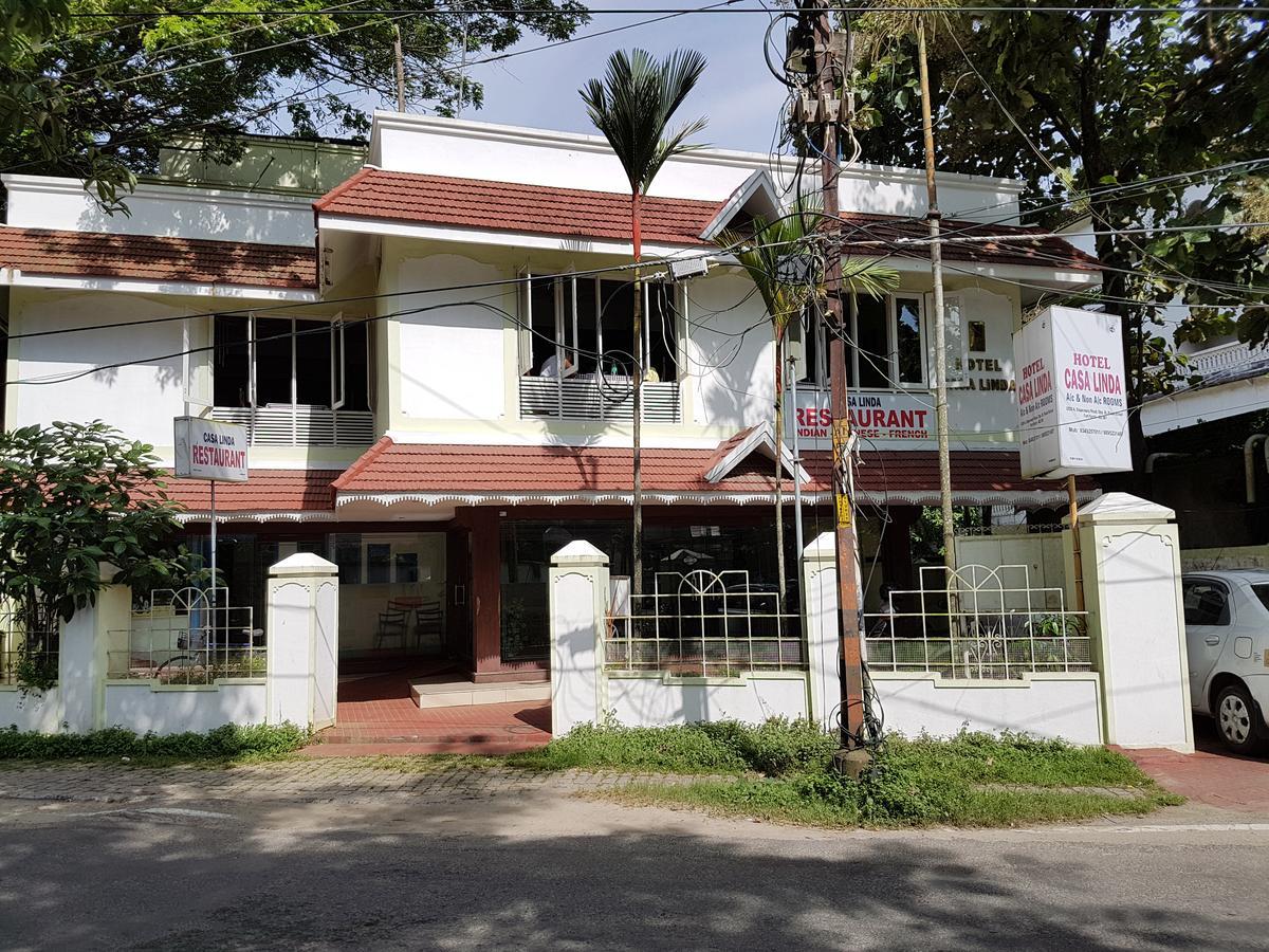 Casa Linda Hotel Kochi Екстериор снимка