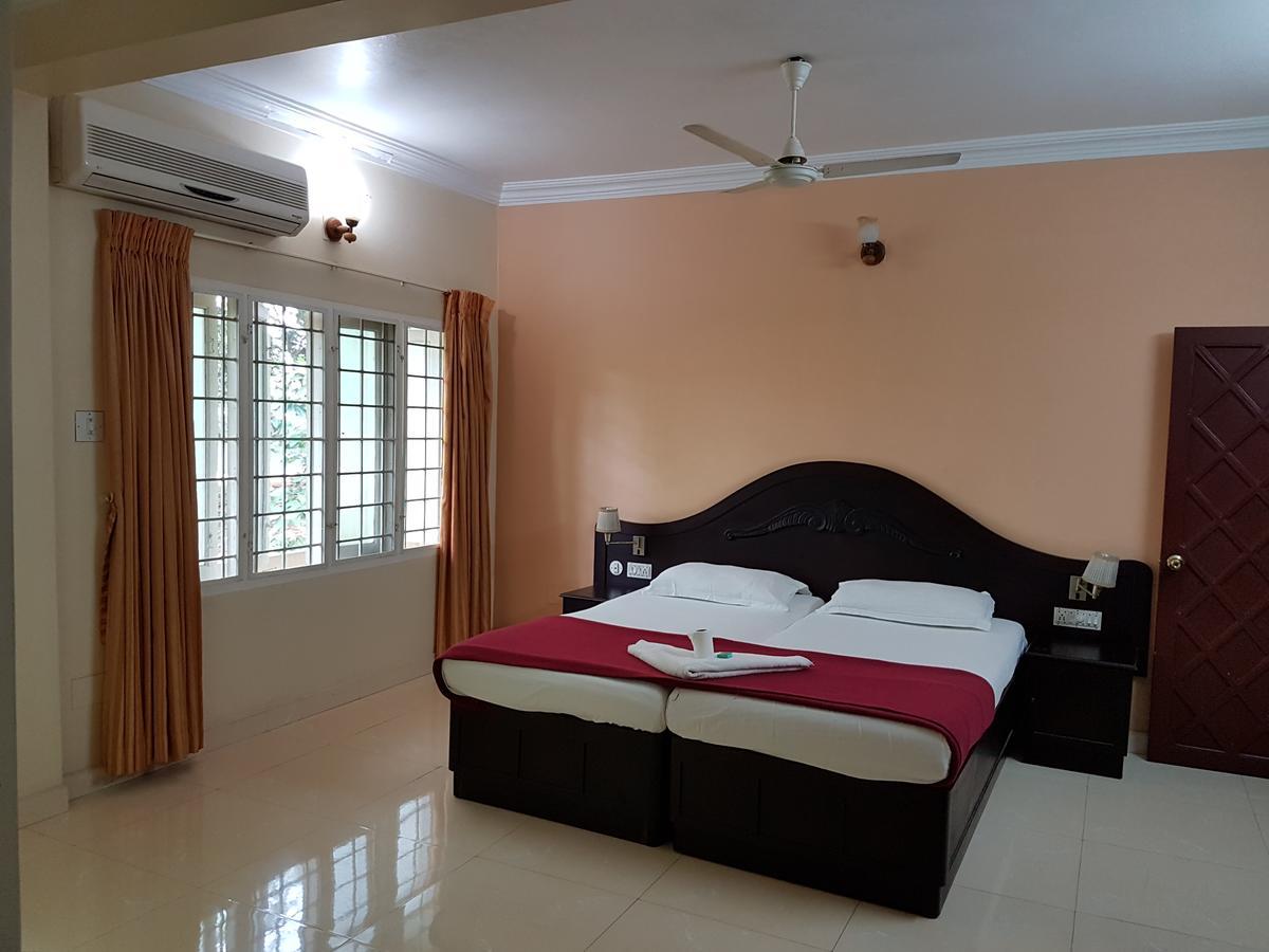 Casa Linda Hotel Kochi Екстериор снимка