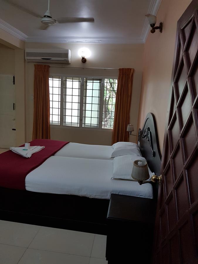 Casa Linda Hotel Kochi Екстериор снимка